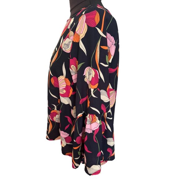 W5 Women's Floral Ruffle Bell Sleeve Top Medium 100% Polyester Multicolor - Picture 2 of 8